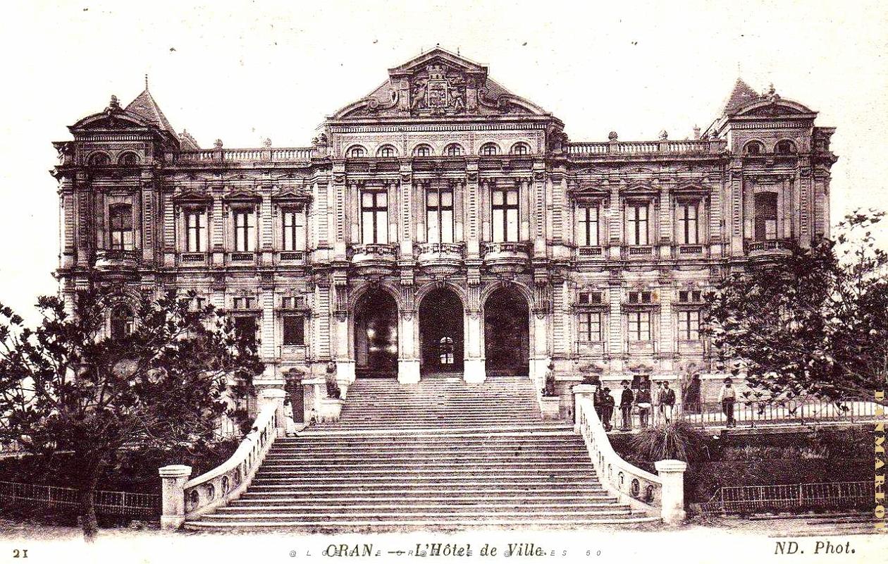 PA b- 048- Hotel de ville.JPG